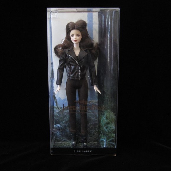 Twilight - Breaking Dawn Bella Barbie Doll - Picture 2 of 9